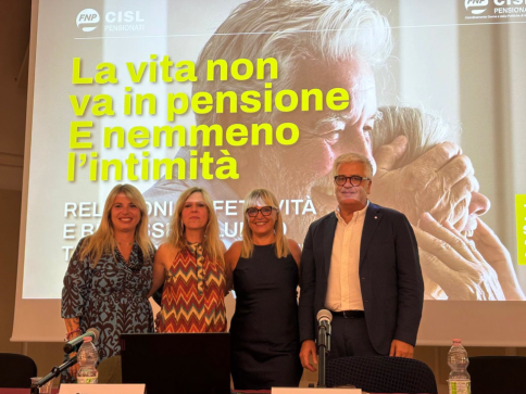 RELAZIONI AFFETTIVITA' E BENESSERE NON HANNO ETA'